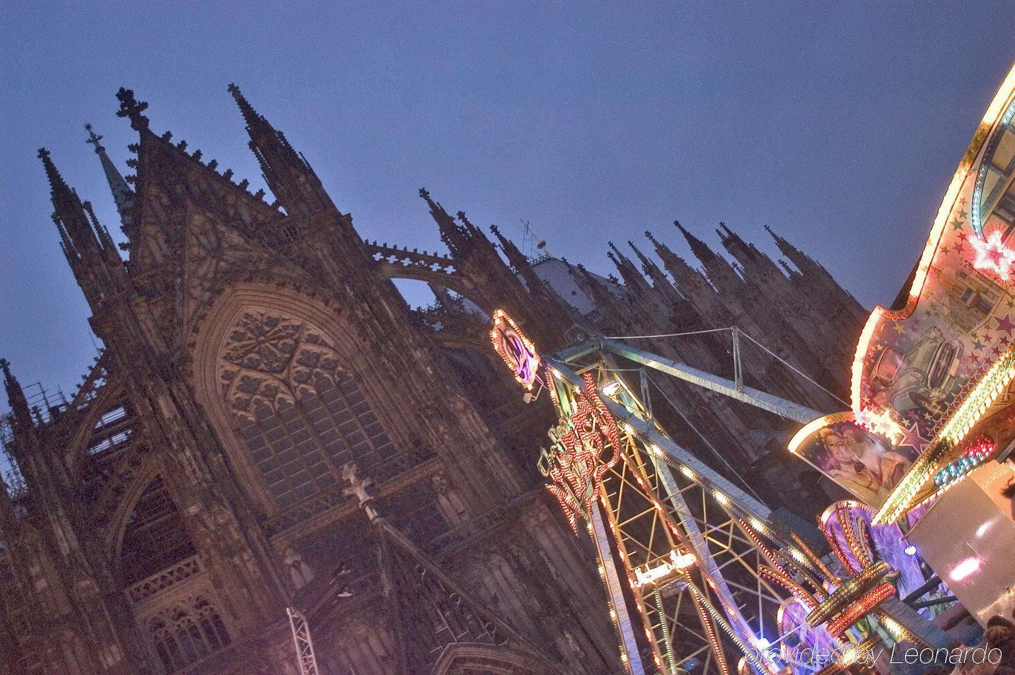 Aparthotel Adagio Koeln City Bagian luar foto