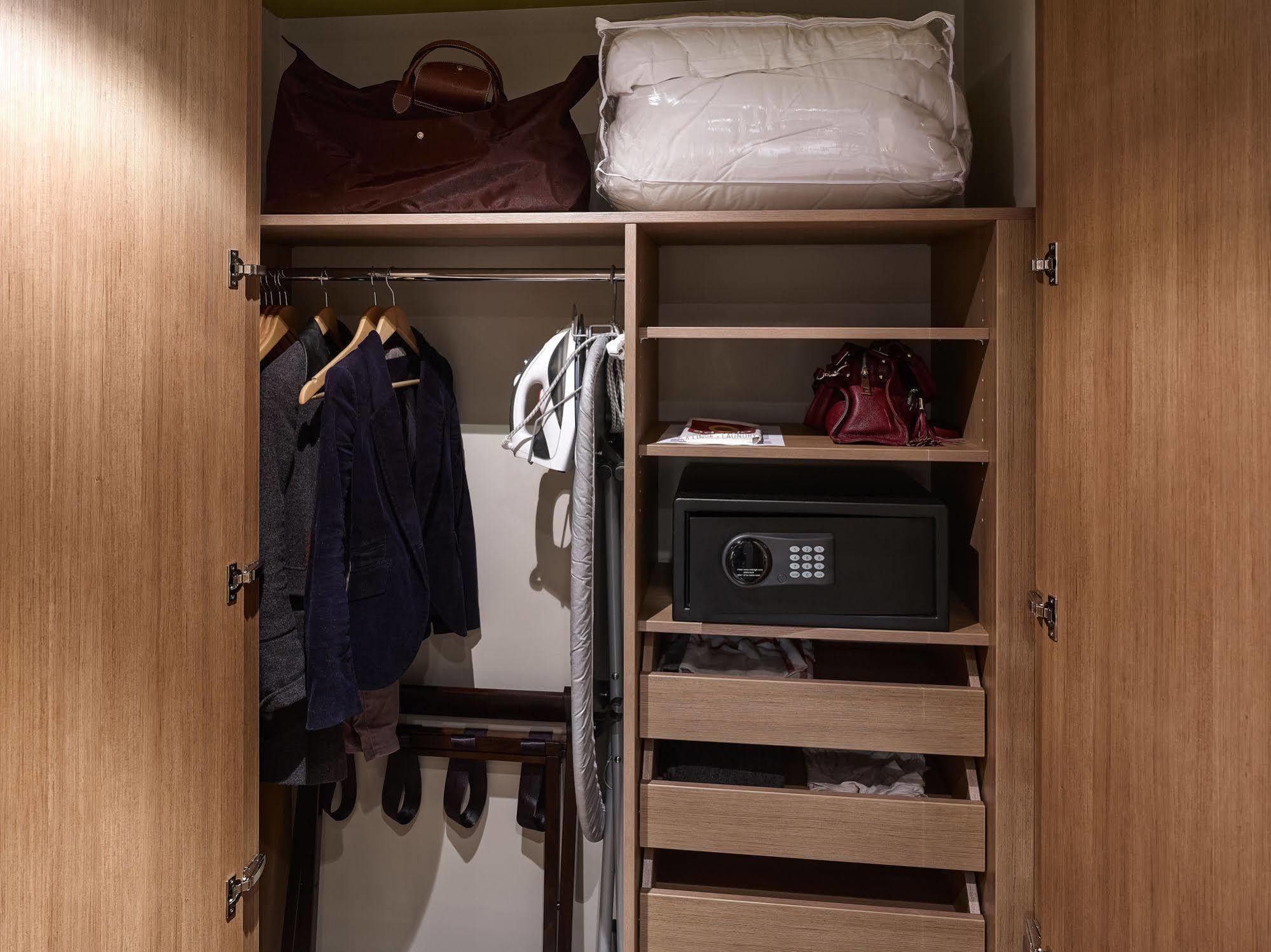 Aparthotel Adagio Koeln City Bagian luar foto